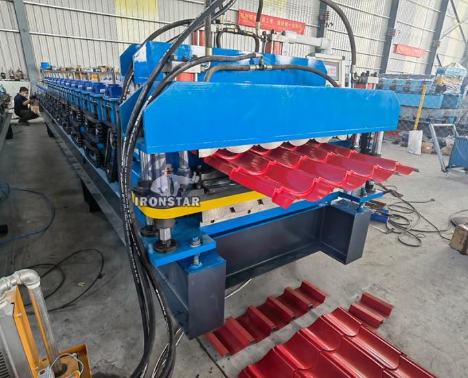 IBR και 828 βερνικωμένος ρόλος στρώματος κεραμιδιών διπλός που διαμορφώνουν τη μηχανή 2