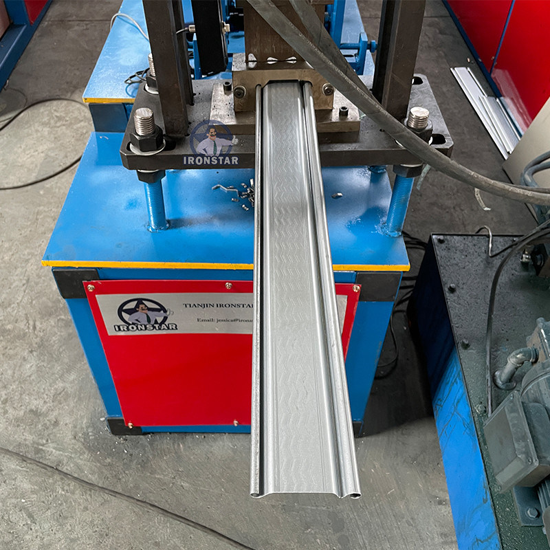“Flower Pattern Door Shutter Roll Forming Machine with 8–20 m/min Working Speed and Heavy-Duty Welded Steel Frame”